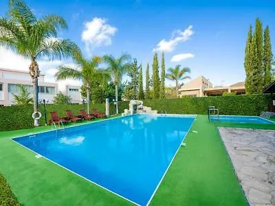 Apart-hotel Estella Limassol